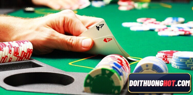 Poker là gì? cách chơi Poker online ra sao ? luật chơi Poker đại chiến thế nào? Poker việt nam có khác gì Poker texas holdem? Cùng phân tích và làm rõ!